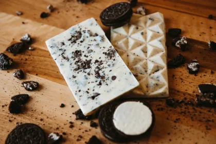 Cookies n’ Cream Chocolate Bar